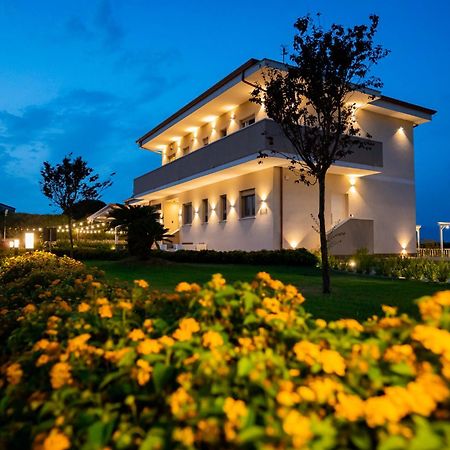 Villa Zefiro Suites & Events 巴蒂帕利亚 外观 照片